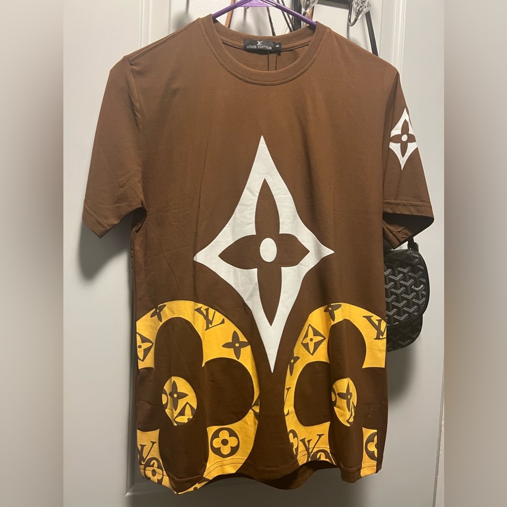 Fashion shirts (2) bundle